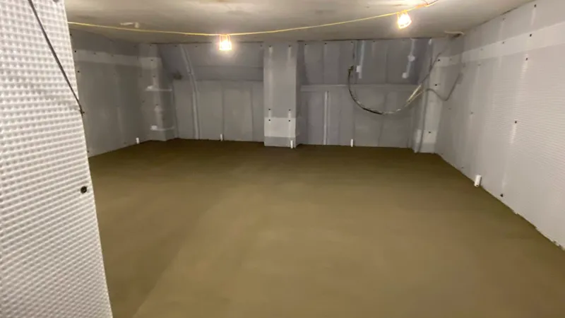 NHS Storage Facility Waterproofing on Walls and Plaster on Floor
